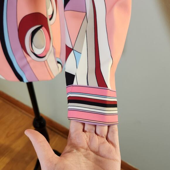 LUXEDRESS Geometric Print Blazer in Pink, White, Red Abstract, Size Small - Picture 7 of 15